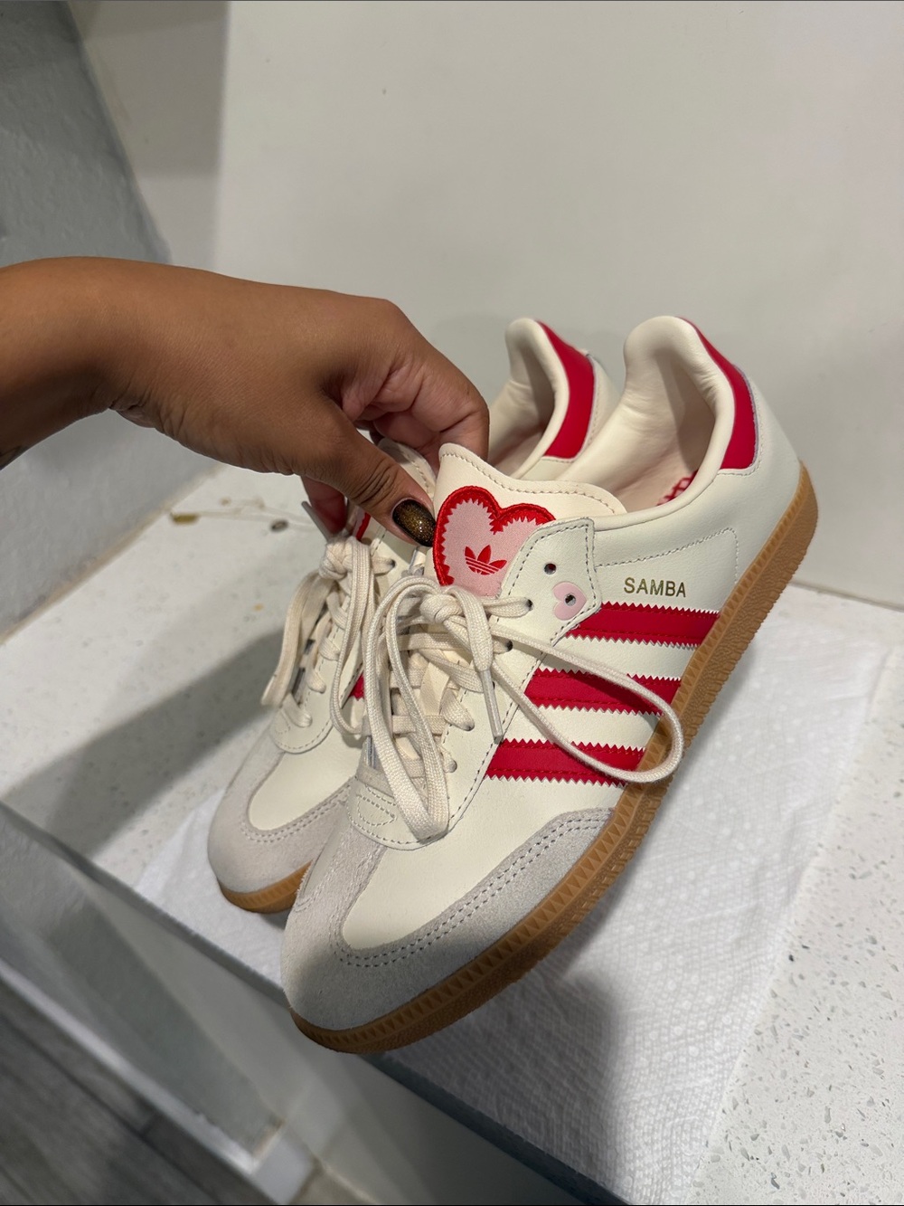 adidas Women Cream & Red Heart-Detail Samba Sneakers - Picture 2 of 4